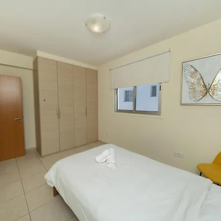 Appartement Modern 2 Bedroom Flat In Engomi *