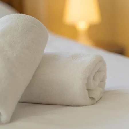 Modern 2 Bedroom Flat In Engomi 아파트