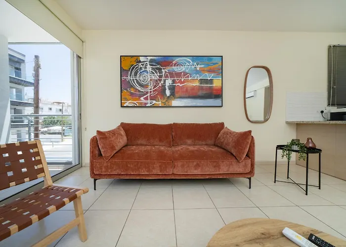 Modern 2 Bedroom Flat In Engomi Strovolos