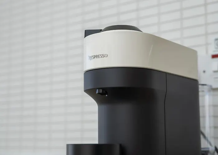 Modern 2 Bedroom Flat In Engomi * Strovolos