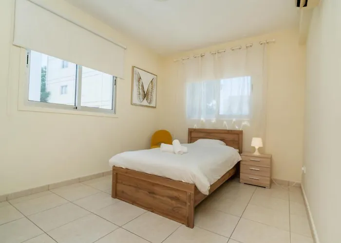 Modern 2 Bedroom Flat In Engomi