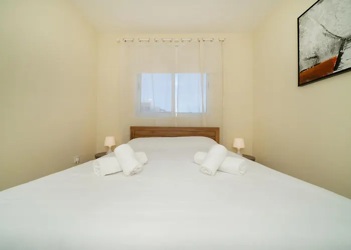 Modern 2 Bedroom Flat In Engomi *